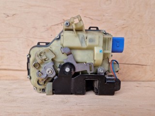 Замок двери передней левой Volkswagen Lupo 1998-2005