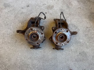 Кулак поворотный правый Citroen C4 1 2004-2014