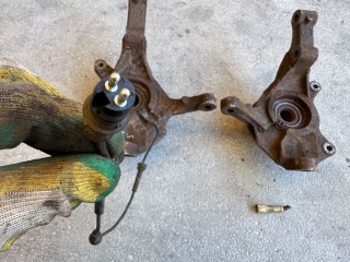 Кулак поворотный правый, Renault Espace 4 restailing 2002-2006
