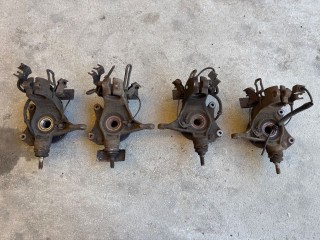 Кулак поворотный правый, Citroen C5 1 2000-2004