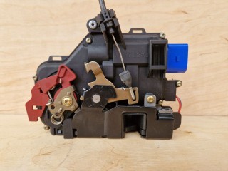 Замок двери передней левой Volkswagen Caddy 3 2004-2010