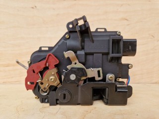 Замок двери задней левой Audi A4 B6 2000-2006