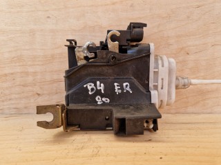 Замок двери передней правой, ориг. номер 8D1837016A, Audi A4 B5 1994-1999