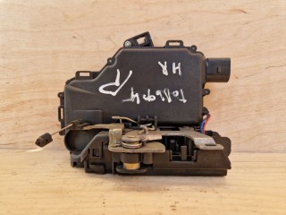 Замок двери задней правой, Volkswagen Passat B5 2000-2005