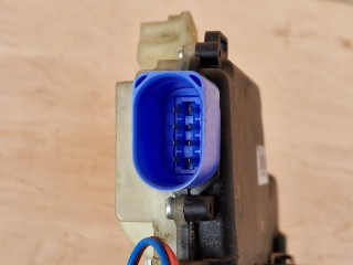 Замок двери передней левой, ориг. номер 3B1837015AQ, Volkswagen Caravelle T5 2003-2009