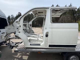 Стойка кузовная центральная левая Volkswagen Transporter T5 2002-2009