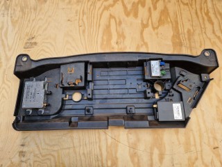 Полка багажника Mercedes E W212 2009-2013