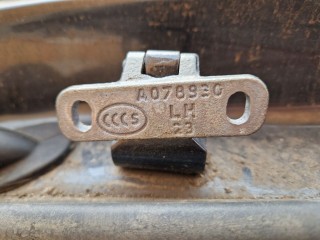 Петля крышки багажника, Audi Q5 2 2020-2025