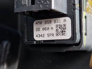 Кнопка открытия багажника, ориг. номер 4M0959831A, Audi Q7 4M restailing 2015-2019
