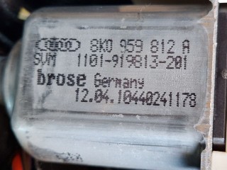 Моторчик стеклоподъемника задний левый, ориг. номер 8K0959812A, Audi A1 2010-2014
