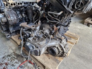 КПП механическая (МКПП) 5-ступенчатая, ориг. номер FZU, Volkswagen Caddy 3 2004-2010