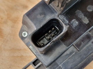 Замок двери передней правой, ориг. номер 24447341, Opel Vectra C 2002-2005