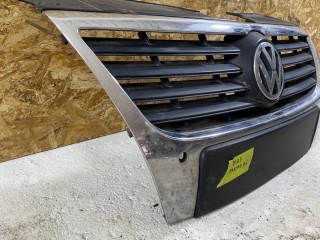 решетка радиатора, Volkswagen Passat B6 1997-2001