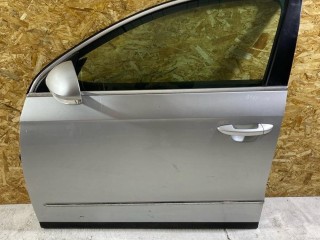 молдинг двери передней левой, Volkswagen Passat B6 1997-2001