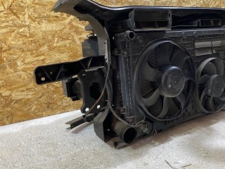 передняя панель (телевизор), Volkswagen Passat B6 1997-2001