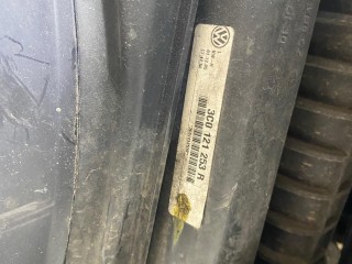 передняя панель (телевизор), Volkswagen Passat B6 1997-2001