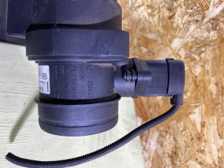расходомер воздуха, ориг. номер 0986284007, 074906461B, 0281002461, Volkswagen Passat B6 2005-2010