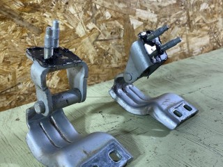 петля крышки багажника, Volkswagen Passat B6 1997-2001