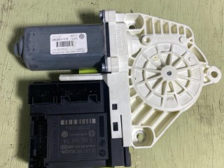 моторчик стеклоподъемника передний левый, ориг. номер 1K0959793G, Volkswagen Passat B6 2005-2010