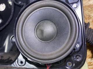 динамик двери передней левой, Volkswagen Passat B6 1997-2001