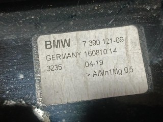 молдинг двери передней левой, ориг. номер 7390121, BMW 5 G30/G31 2016-2020