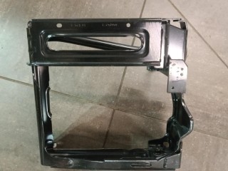 Кронштейн радиатора BMW X5 G05 2018-2023