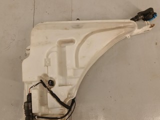 бачок омывателя BMW M3 F80 2014-2018, 7241671