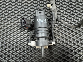 насос (моторчик) омывателя стекла, ориг. номер 1K6955651, Volkswagen Sharan 2 поколение 2010-2015