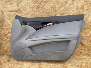 Обшивка двери передней правой Mercedes-Benz E W211 2002-2006