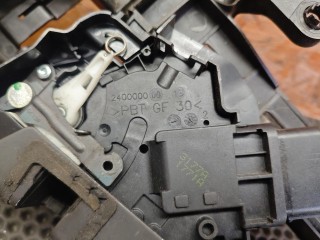 замок двери левой, ориг. номер 4M5AA26413BC, Ford Focus 2 поколение 2004-2008
