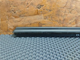 уплотнитель стекла двери передний правый, ориг. номер 1744649, Ford C-Max 2 поколение 2010-2015
