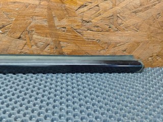 уплотнитель стекла двери передний правый, Mercedes-Benz E W211 2002-2006