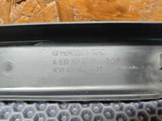 накладка крышки багажника, ориг. номер A6397270771, Mercedes-Benz Vito W639 2003-2010