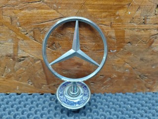 Значок капота Mercedes-Benz E W211 2002-2006