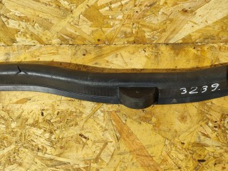 уплотнитель двери левой, ориг. номер A6397200224, Mercedes-Benz Vito W639 2003-2010