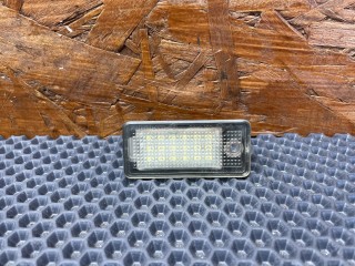 Подсветка номера Audi A6 C6 2004-2008