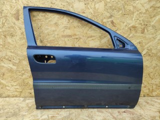 дверь передняя правая, ориг. номер 8679661, Volvo V70 2 поколение 2000-2004