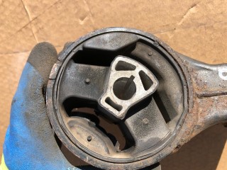 подушка крепления двигателя задняя, ориг. номер 13248630, Opel Astra J 2009-2012