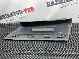 молдинг (накладка кузовная) задний, ориг. номер 51137001628, Land Rover Range Rover 3 поколение 2002-2005