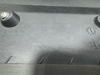 молдинг (накладка кузовная) задний, ориг. номер 51137001628, Land Rover Range Rover 3 поколение 2002-2005