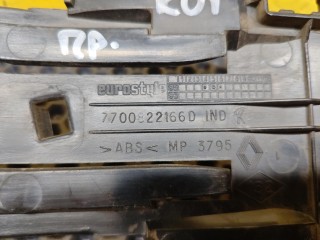 кронштейн (крепление) правый, Renault Laguna 1 поколение 1993-1998