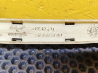 направляющая стекла задней правой, ориг. номер 9608413080, Citroen Xantia 1 поколение 1992-1998