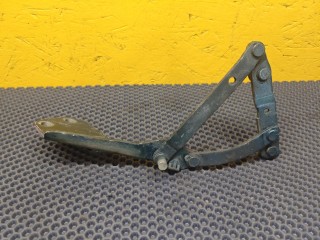петля капота правая, ориг. номер 7700847047, Renault Laguna 1 поколение 1993-1998