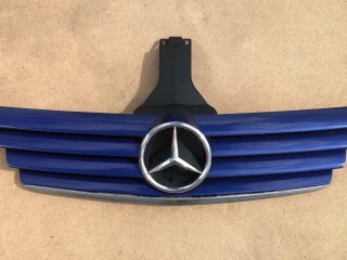 решетка радиатора, ориг. номер A2038800383, 2038800383, Mercedes-Benz C W203 2000-2004