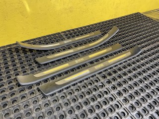 комплект накладок на пороги (внутренние), ориг. номер 51478223552, BMW 7 E65/E66 [рестайлинг] 2005-2008