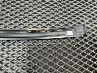 молдинг лобового стекла, ориг. номер A2036710530, Mercedes-Benz C W203 2000-2004