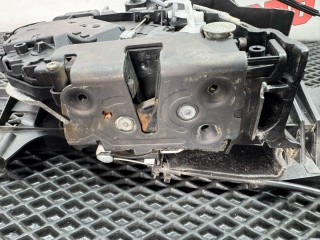 замок двери передней правой, ориг. номер 30784047, Volvo V50 1 поколение [рестайлинг] 2007-2012
