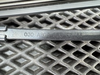 поводок стеклоочистителя, ориг. номер A2038200644, Mercedes-Benz C W203 2000-2004