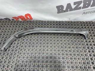 Водосток задний прав., ориг. номер A2036931833, Mercedes-Benz C W203 2000-2004