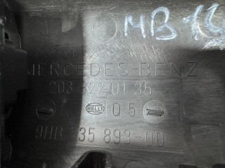 пластик салона, ориг. номер A2038220135, Mercedes-Benz C W203 2000-2004